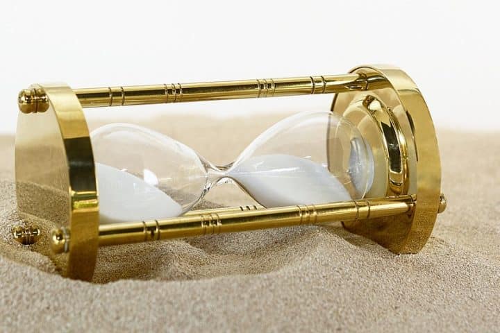 découvrez comment gérer efficacement votre temps avec notre guide sur l'importance de l'urgence dans la gestion des heures. apprenez à prioriser vos tâches et à maximiser votre productivité.