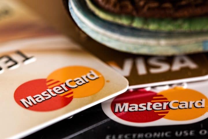 découvrez le visa j1, une opportunité unique d'échanges culturels et professionnels aux états-unis. informez-vous sur ses conditions d'obtention, ses avantages et les programmes disponibles pour enrichir votre expérience à l'étranger.