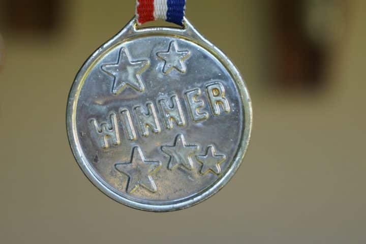 découvrez la signification du terme 'winner', ses caractéristiques et comment devenir un véritable gagnant dans la vie personnelle et professionnelle.